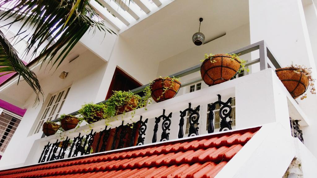 Villa Mariana Kochi Екстериор снимка
