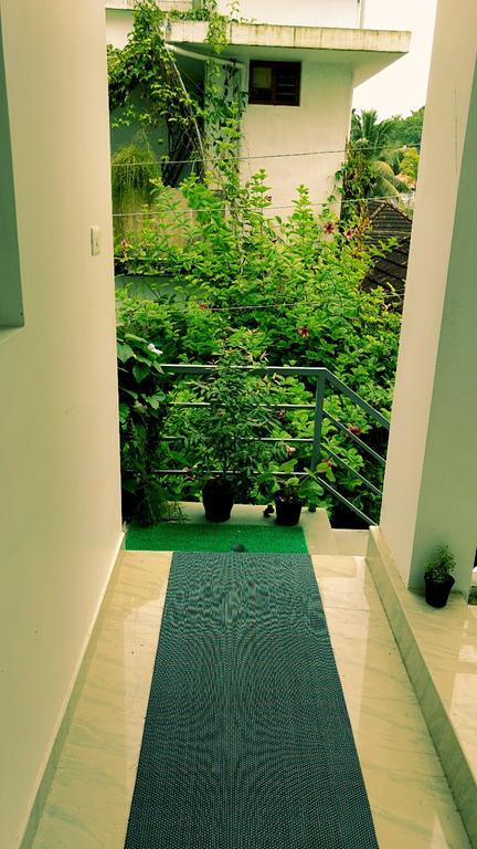 Villa Mariana Kochi Екстериор снимка