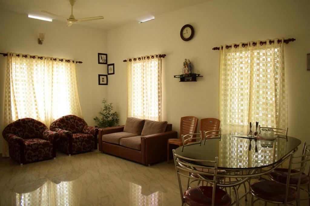 Villa Mariana Kochi Екстериор снимка